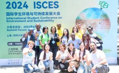 每以万吨计的污水正在净化的同